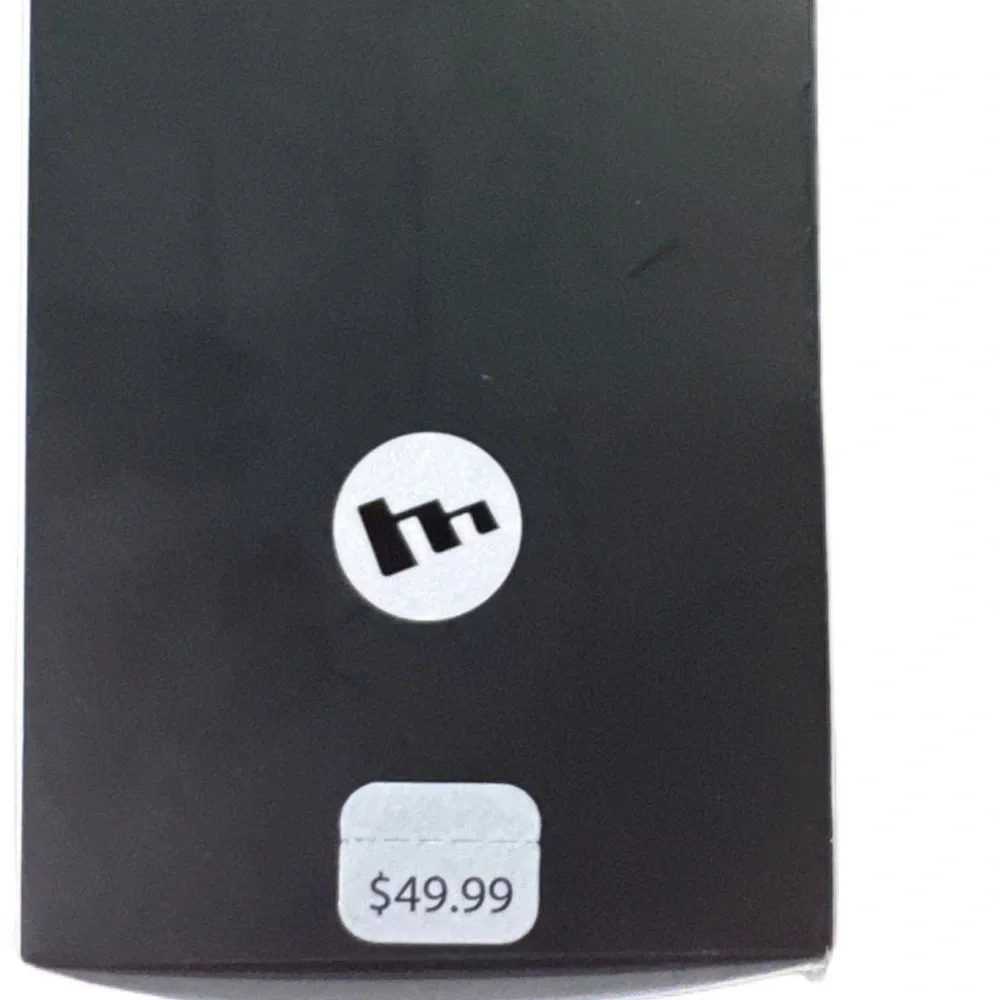 MOPHIR WIRELESS CHARGING PAD. COMPACT UNIVERSAL CHARGING PAD. NEW IN BOX